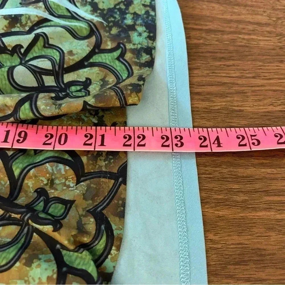 One World Jungle Ruffled Bell Sleeve Top  M - Picture 10 of 12